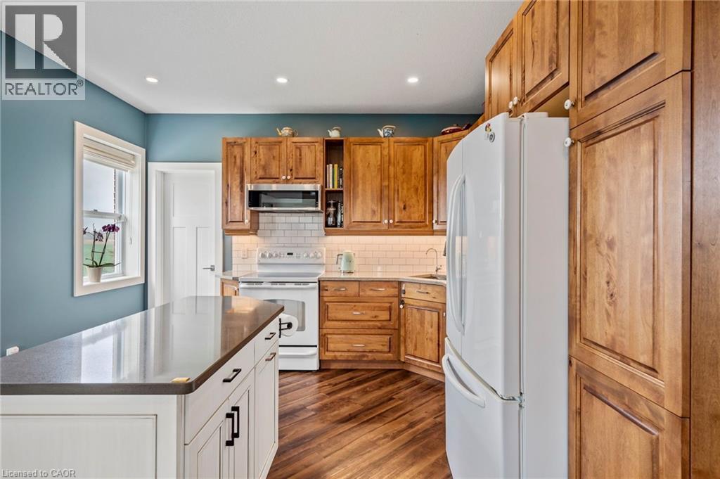 21575 Heritage Road, Thorndale, Ontario  N0M 2P0 - Photo 14 - 40807517