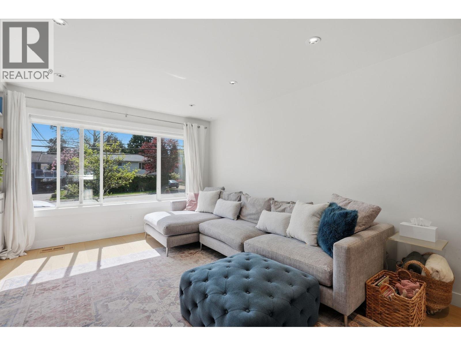 5479 6 Avenue, Delta, British Columbia  V4M 1L9 - Photo 4 - R3114600