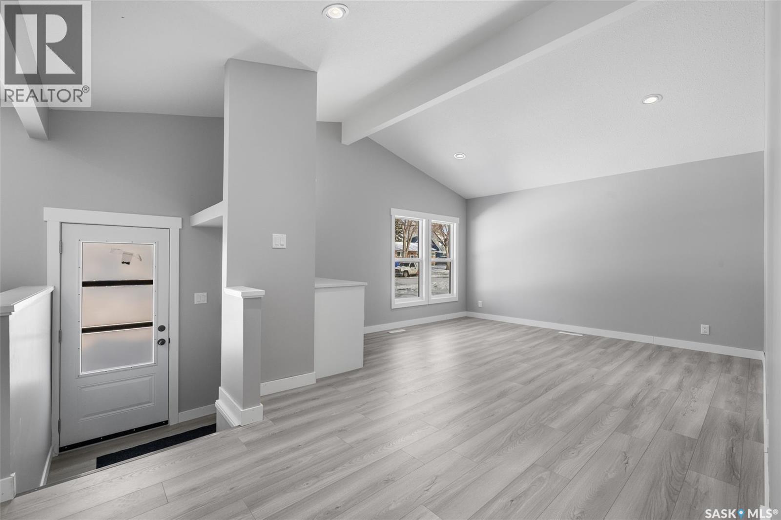 819 Shannon Road, Regina, Saskatchewan  S4S 5K1 - Photo 5 - SK033835