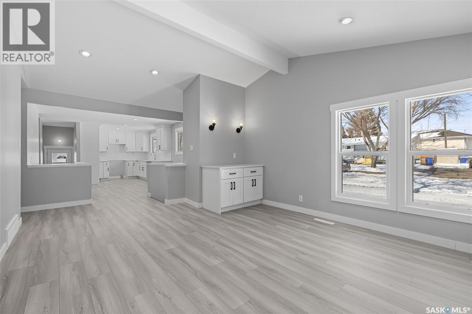 819 Shannon Road, Regina, Saskatchewan  S4S 5K1 - Photo 7 - SK033835