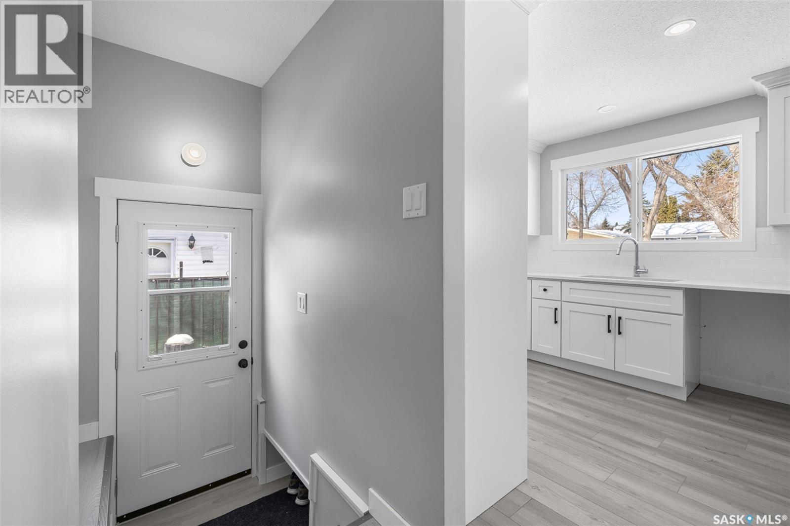 819 Shannon Road, Regina, Saskatchewan  S4S 5K1 - Photo 9 - SK033835