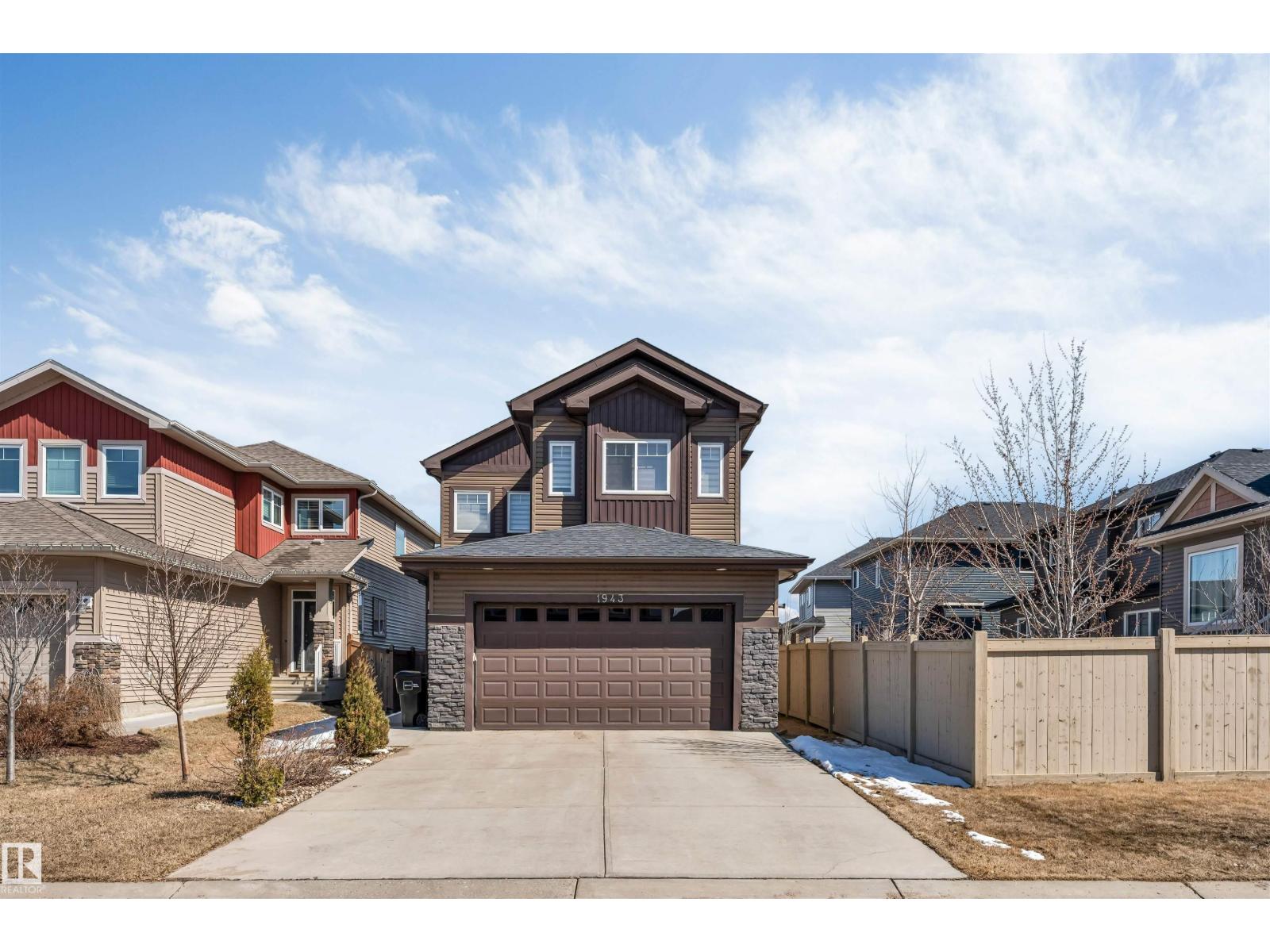 1943 ADAMSON TC SW, edmonton, Alberta