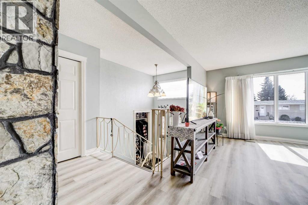 2043 19 Street N, Lethbridge, Alberta  T1H 4B1 - Photo 7 - A2297848