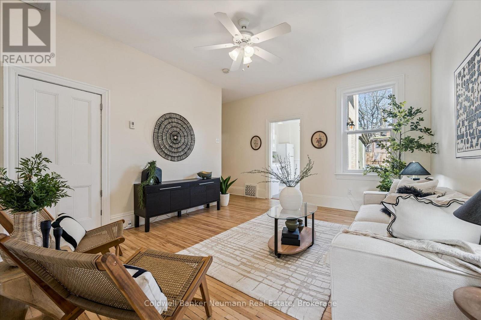 125 PAISLEY STREET, Guelph, Ontario