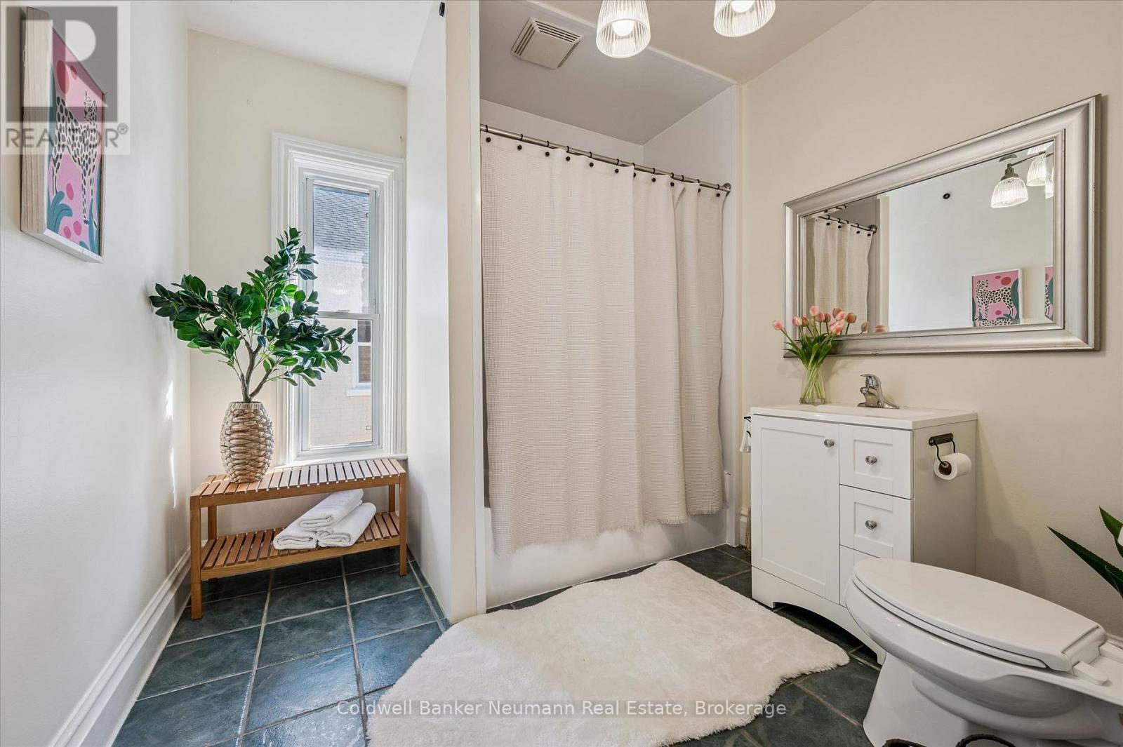 125 Paisley Street, Guelph, Ontario  N1H 2N9 - Photo 18 - X13038930