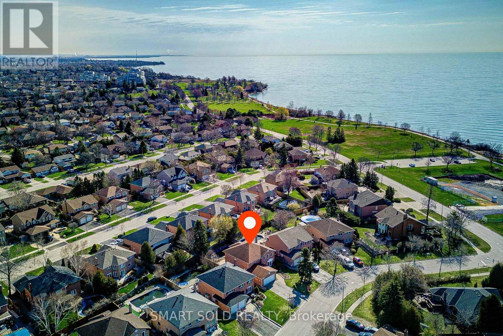 33 Love Crescent, Ajax, Ontario  L1S 4T3 - Photo 3 - E13038934