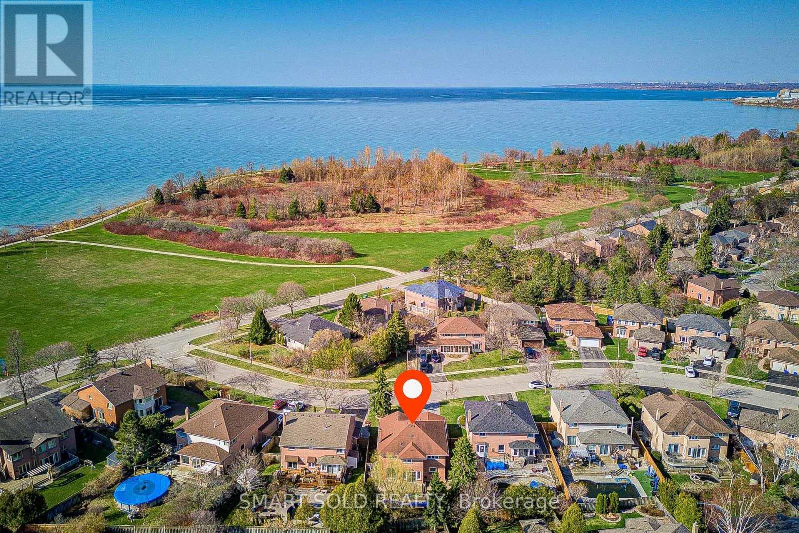 33 Love Crescent, Ajax, Ontario  L1S 4T3 - Photo 6 - E13038934