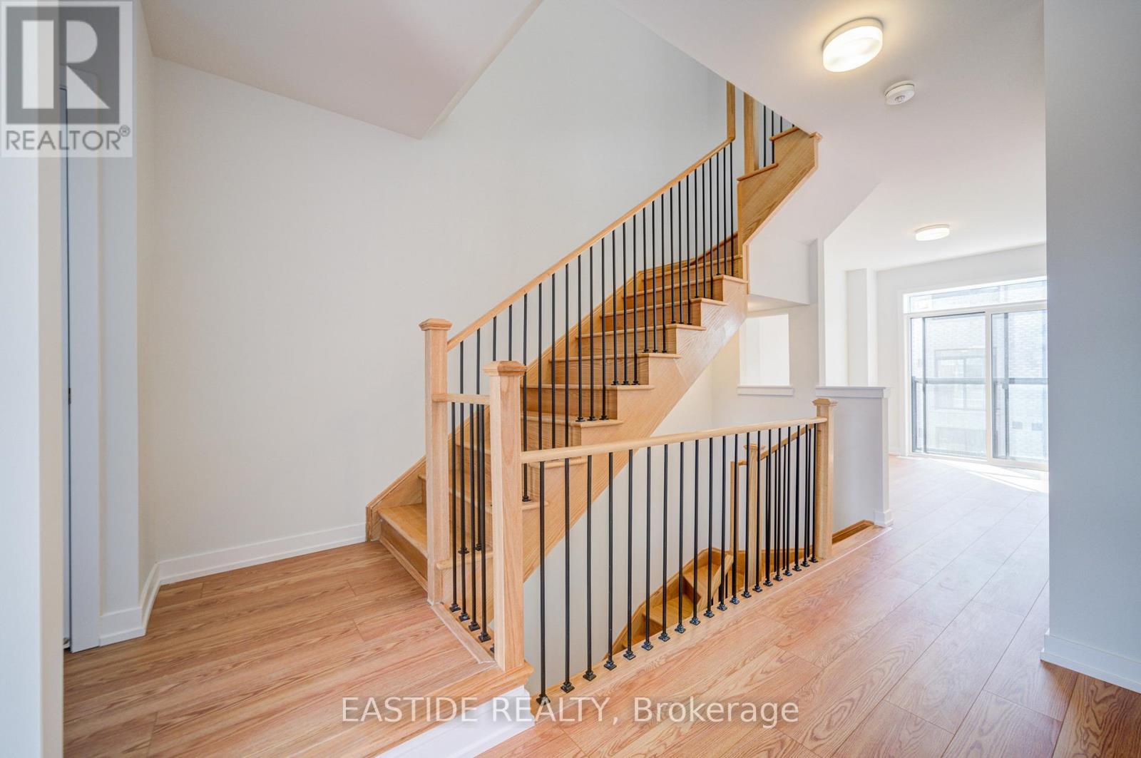 36 Danielle Moore Circle, Toronto, Ontario  M1P 2S7 - Photo 15 - E13038938