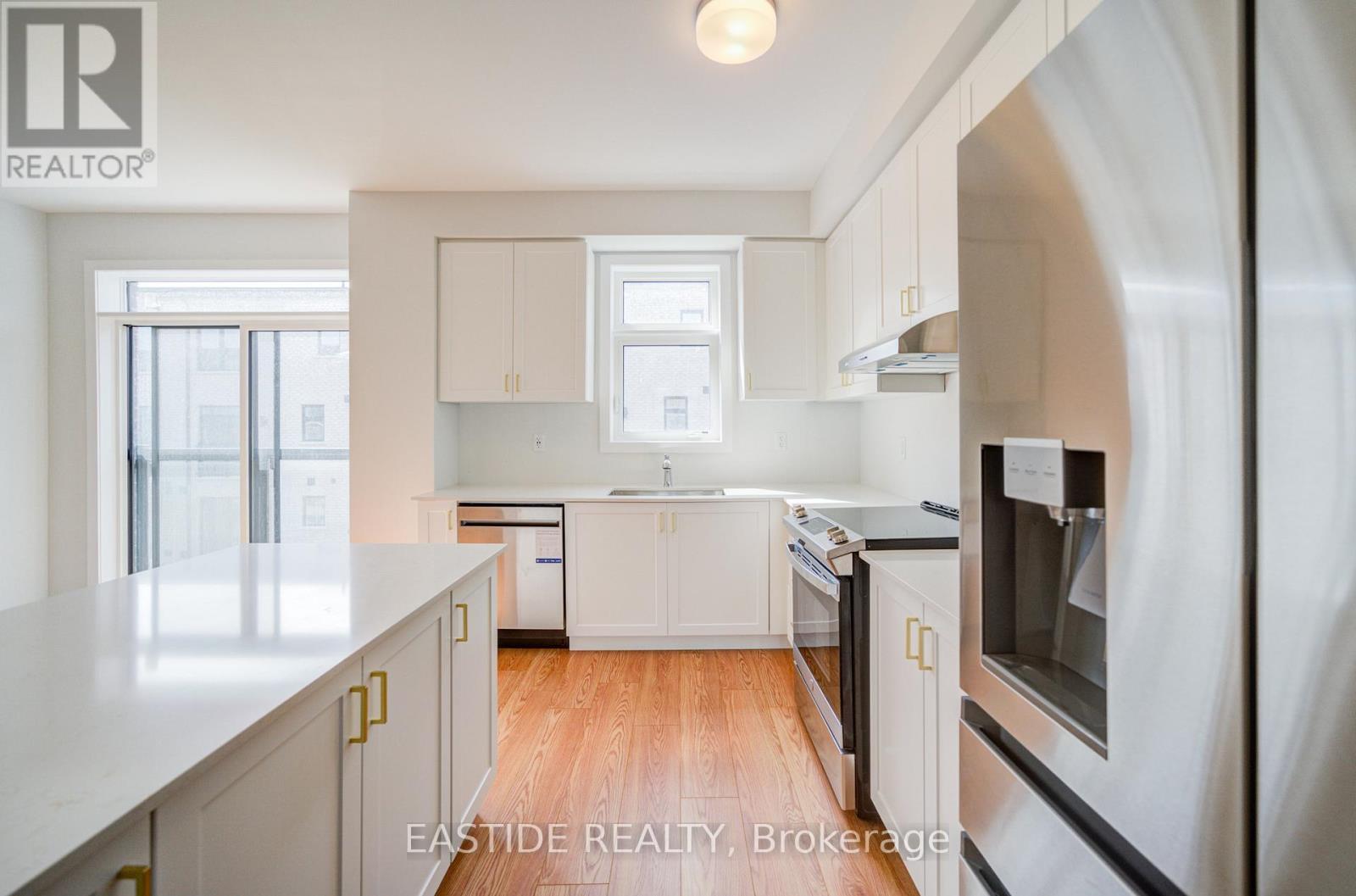 36 Danielle Moore Circle, Toronto, Ontario  M1P 2S7 - Photo 21 - E13038938