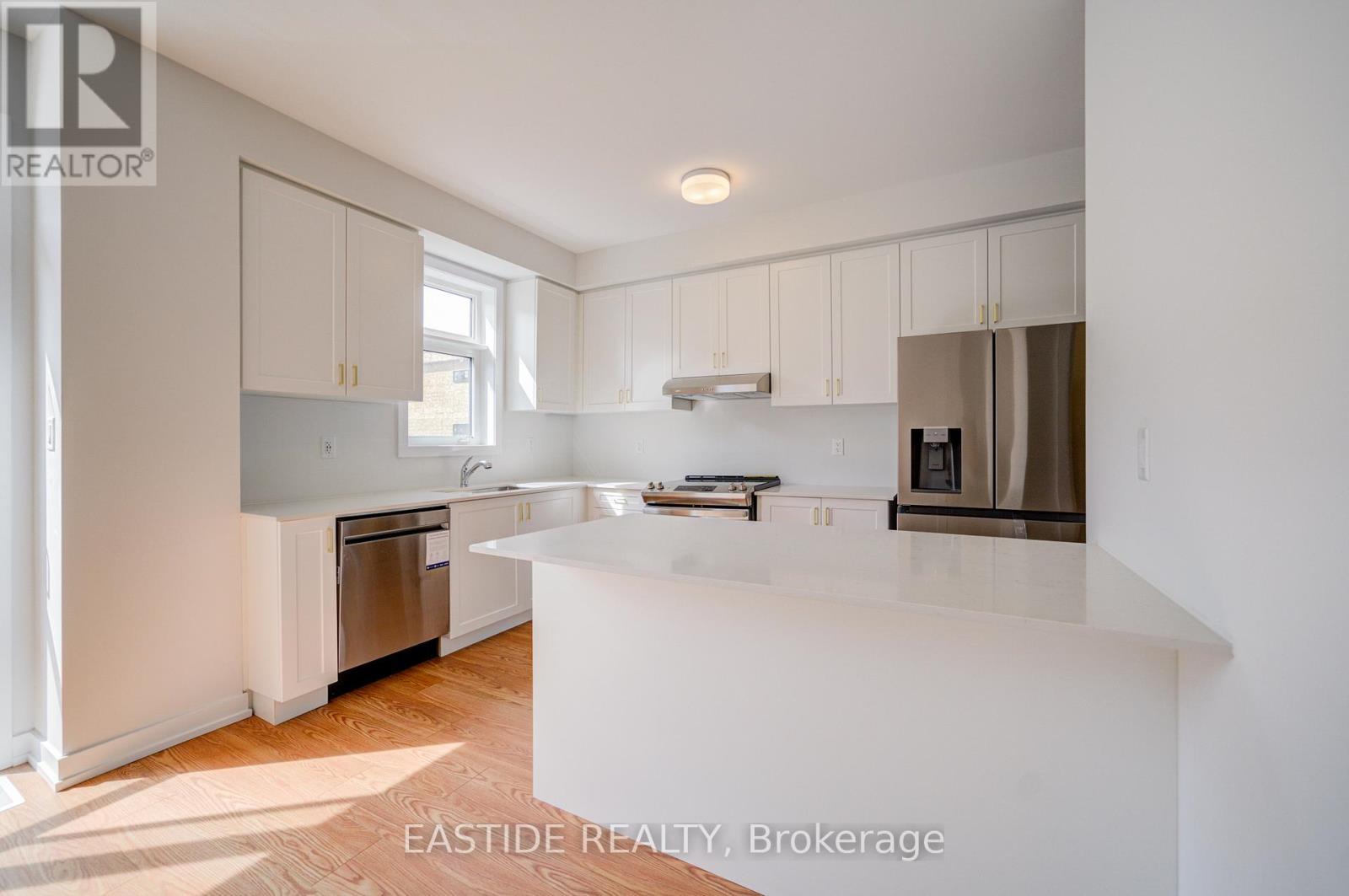 36 Danielle Moore Circle, Toronto, Ontario  M1P 2S7 - Photo 23 - E13038938