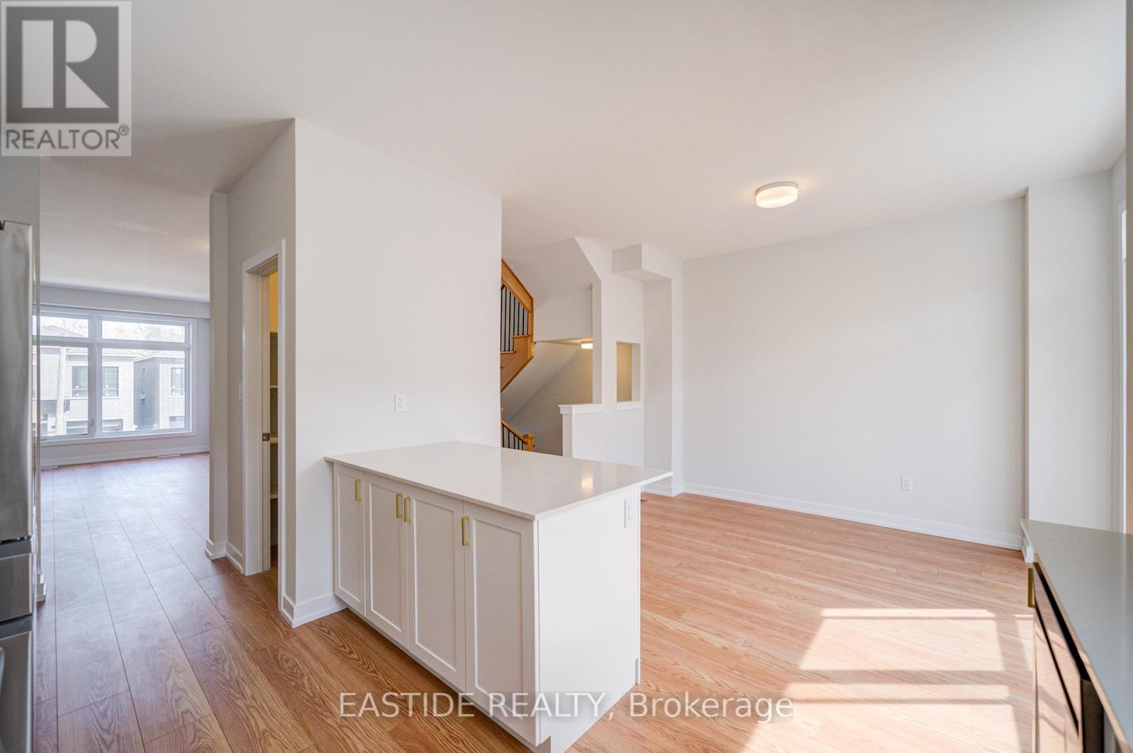 36 Danielle Moore Circle, Toronto, Ontario  M1P 2S7 - Photo 24 - E13038938