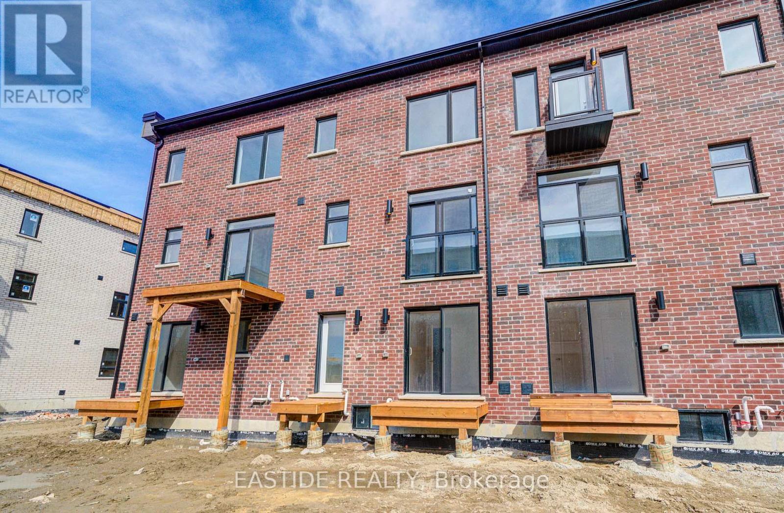 36 Danielle Moore Circle, Toronto, Ontario  M1P 2S7 - Photo 46 - E13038938