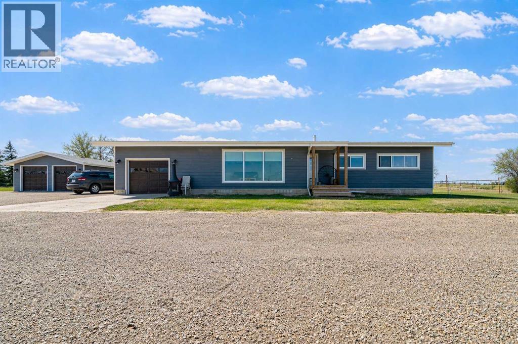 104040 Range Road 111, Bow Island, Alberta  T0K 0G0 - Photo 3 - A2303888