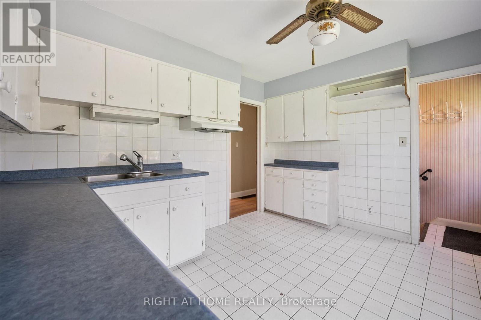 5156 Appleby Line, Burlington, Ontario  L7M 0P5 - Photo 10 - W13038900