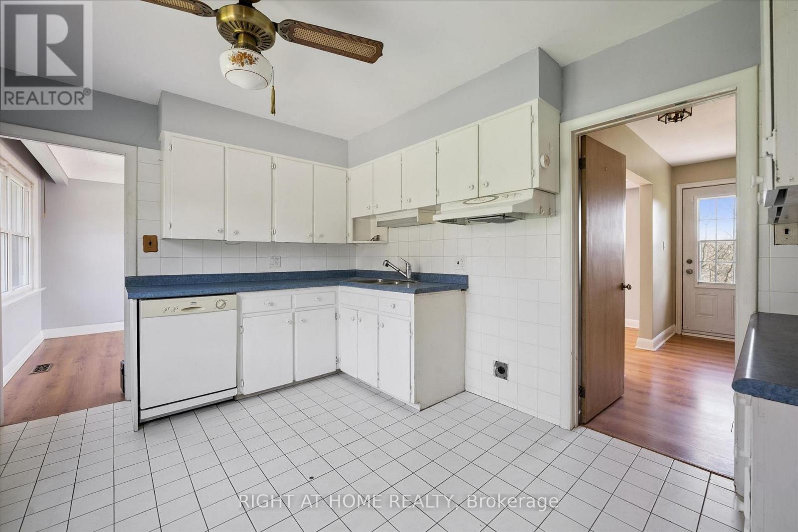 5156 Appleby Line, Burlington, Ontario  L7M 0P5 - Photo 13 - W13038900