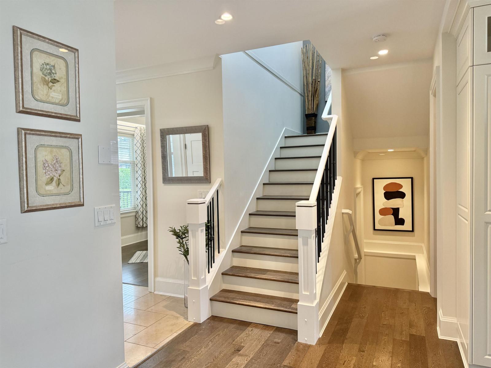 19123 60b Avenue, Surrey, British Columbia  V3S 7T8 - Photo 11 - R3112062