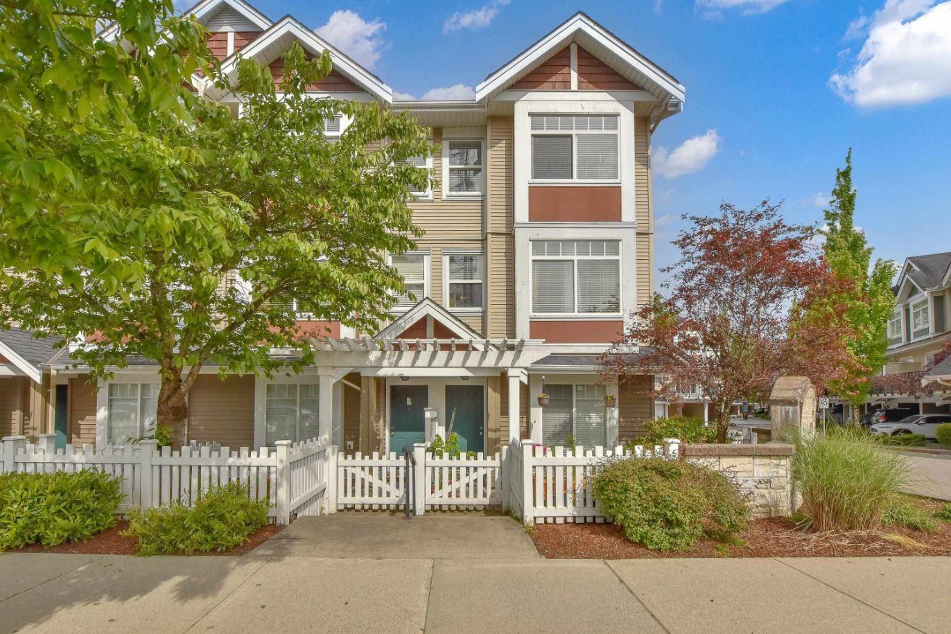 7 8676 158 STREET, Surrey, British Columbia