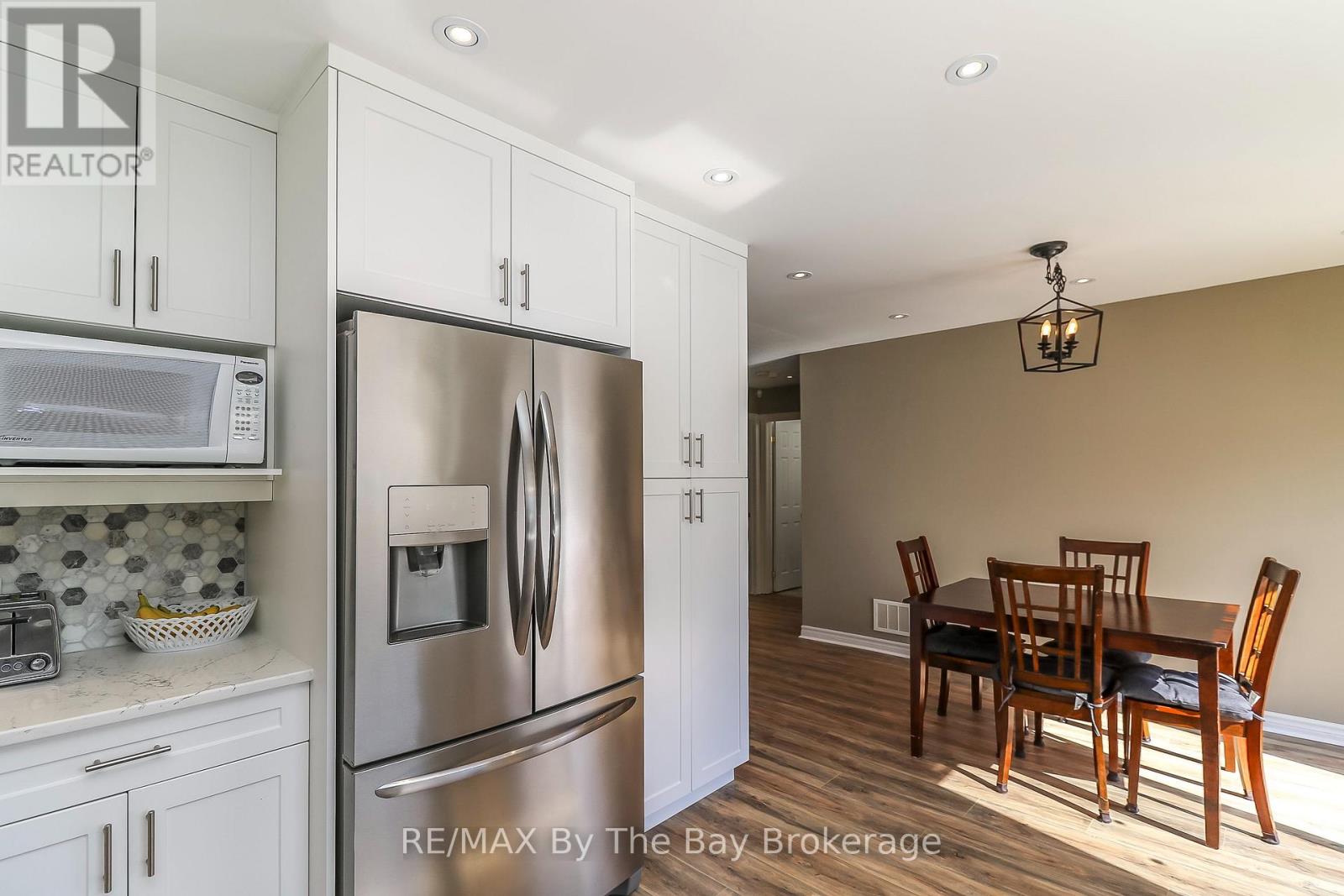 437 Ramblewood Drive, Wasaga Beach, Ontario  L9Z 1P3 - Photo 18 - S12864816