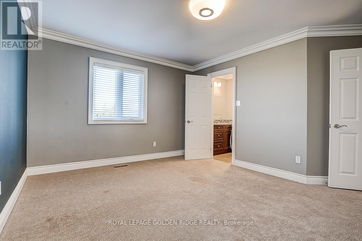 725 Exceller Circle, Newmarket, Ontario  L3X 1P4 - Photo 33 - N13038956