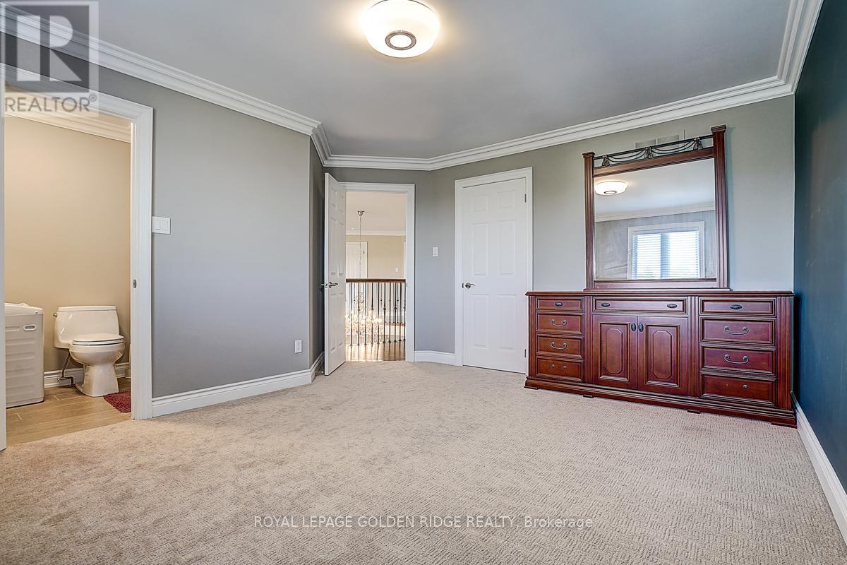 725 Exceller Circle, Newmarket, Ontario  L3X 1P4 - Photo 35 - N13038956