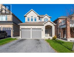 9 OLD FIELD CRESCENT, East Gwillimbury, Ontario