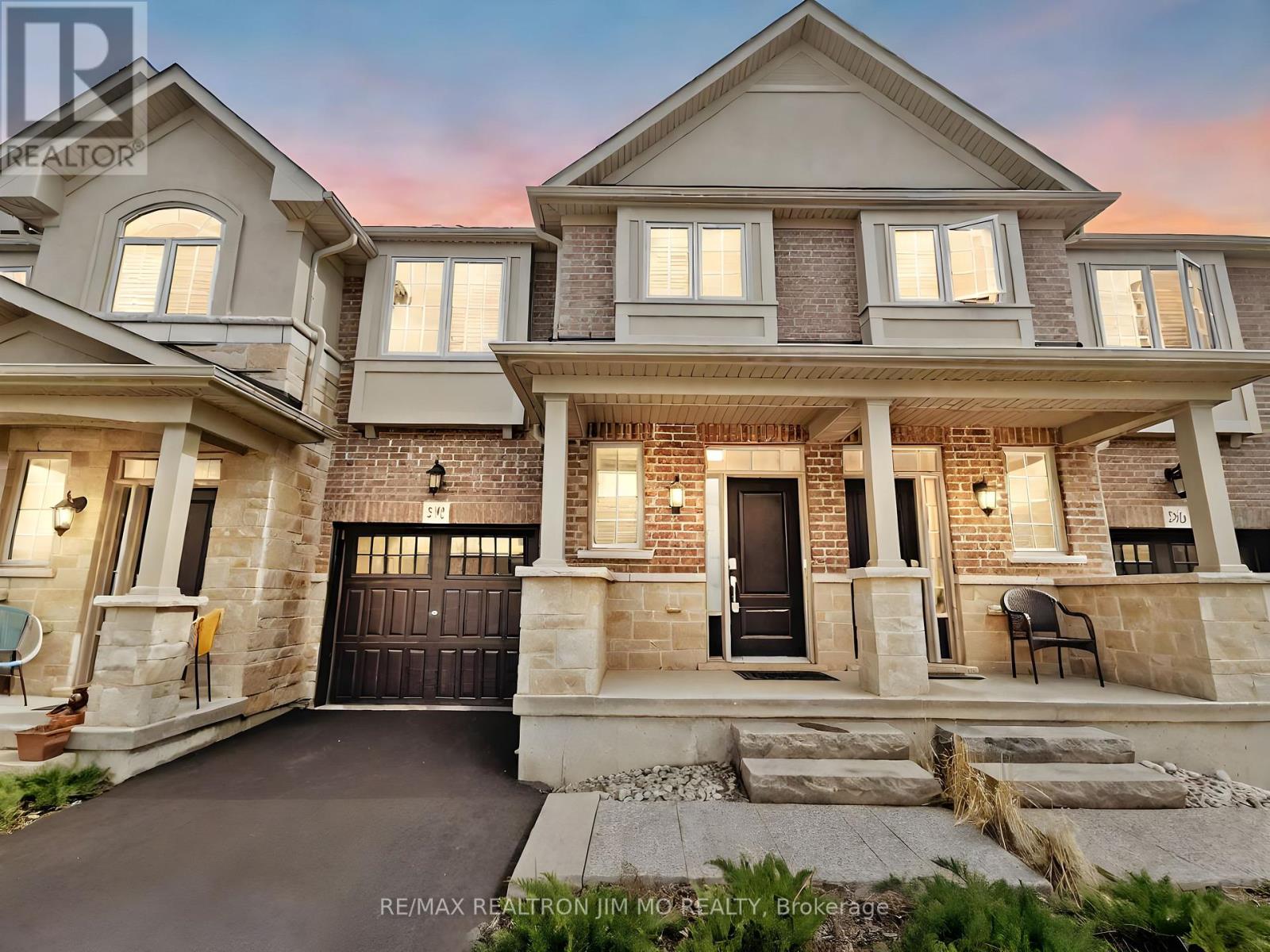 398 THRESHING MILL BOULEVARD, Oakville, Ontario