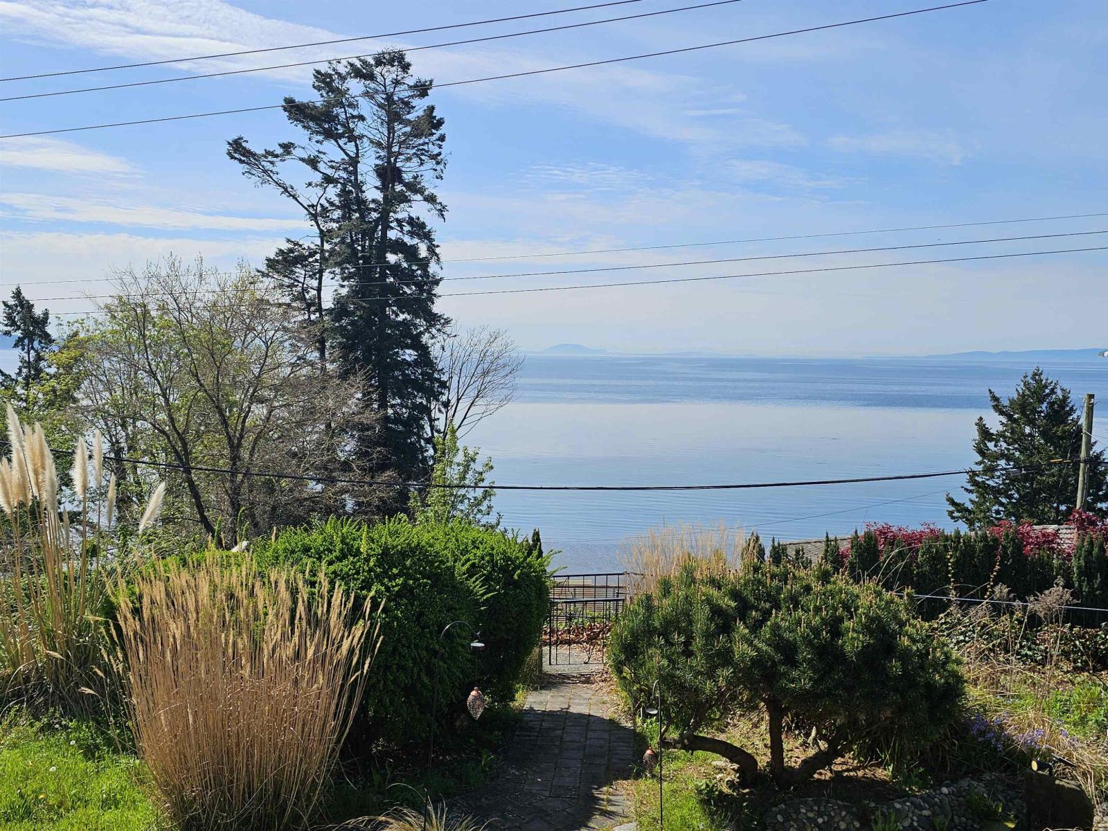 14391 MARINE DRIVE, White Rock, British Columbia
