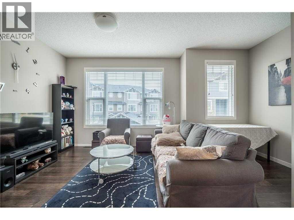 538 Panatella Walk NW, Calgary, Alberta  T3K 0Z4 - Photo 4 - A2299134