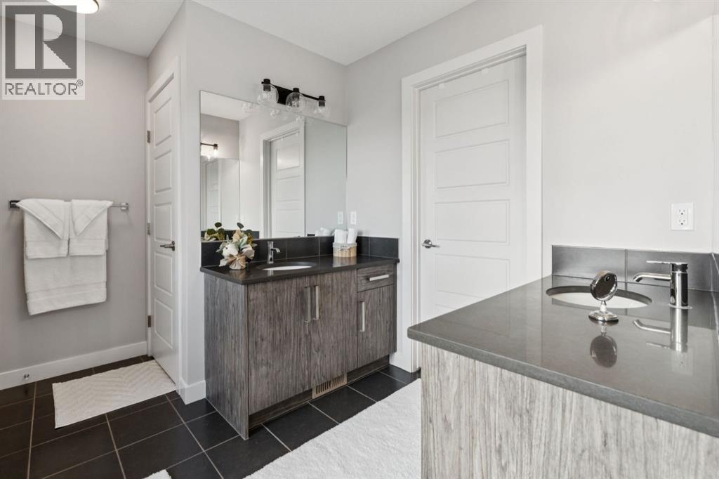 363 Precedence Hill, Cochrane, Alberta  T4C 2T7 - Photo 15 - A2302810