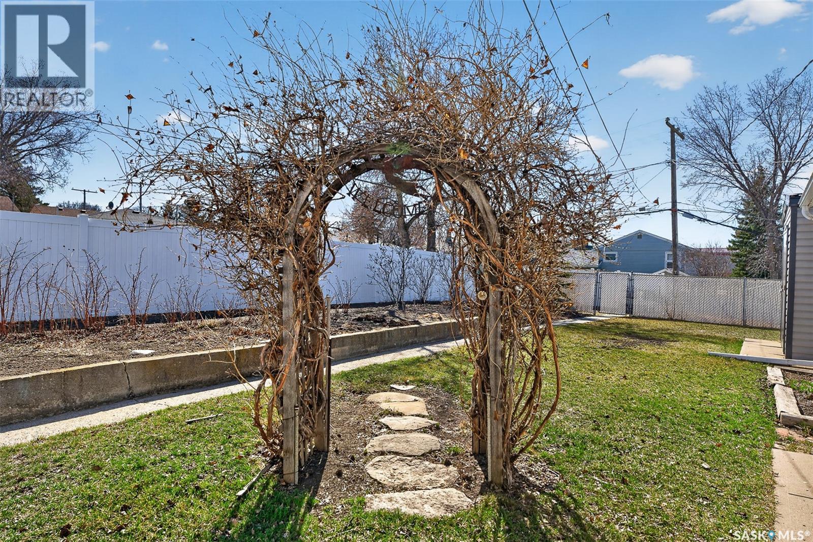 1320 Grafton Avenue, Moose Jaw, Saskatchewan  S6H 3S8 - Photo 68 - SK033830