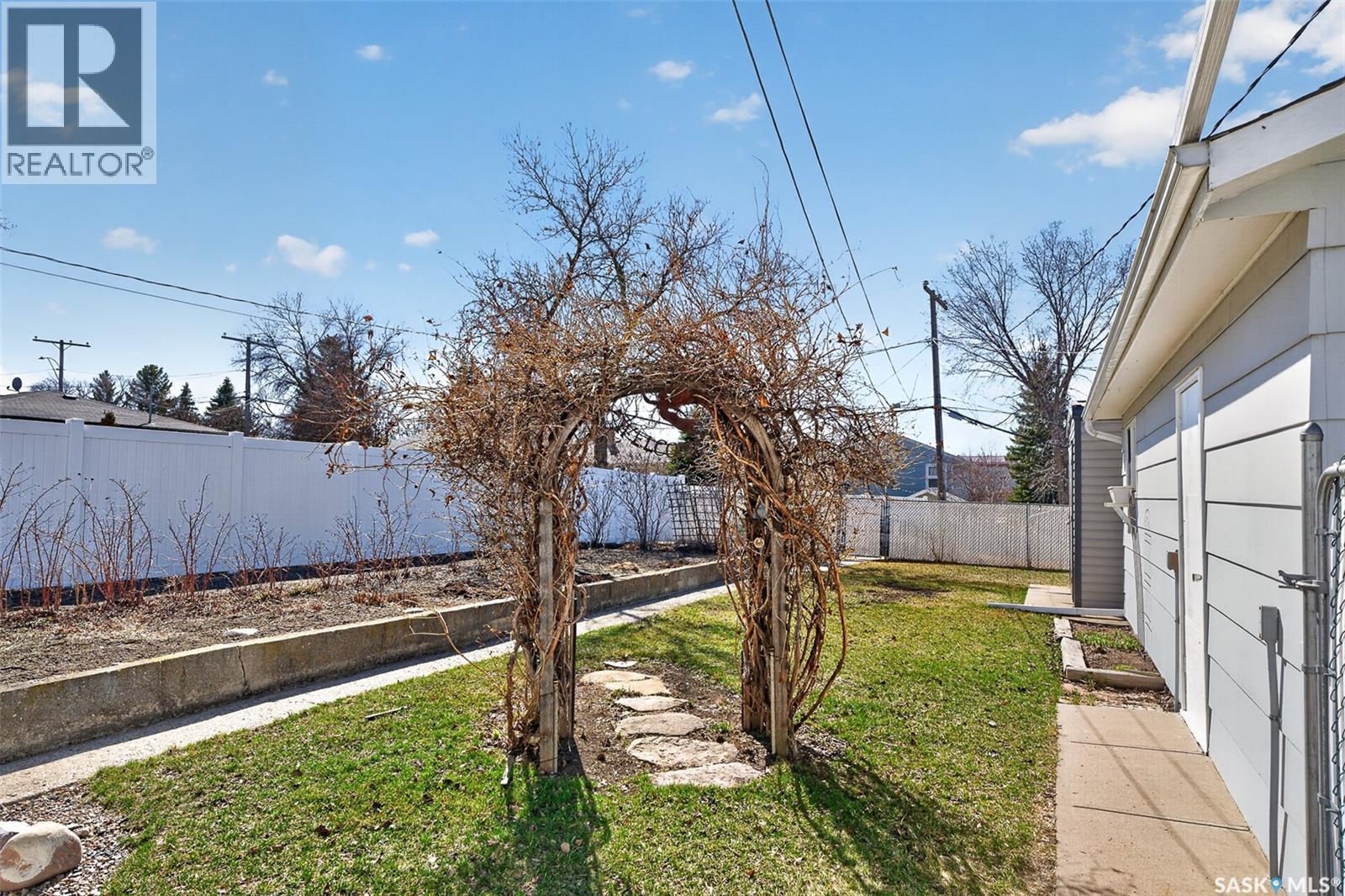 1320 Grafton Avenue, Moose Jaw, Saskatchewan  S6H 3S8 - Photo 69 - SK033830