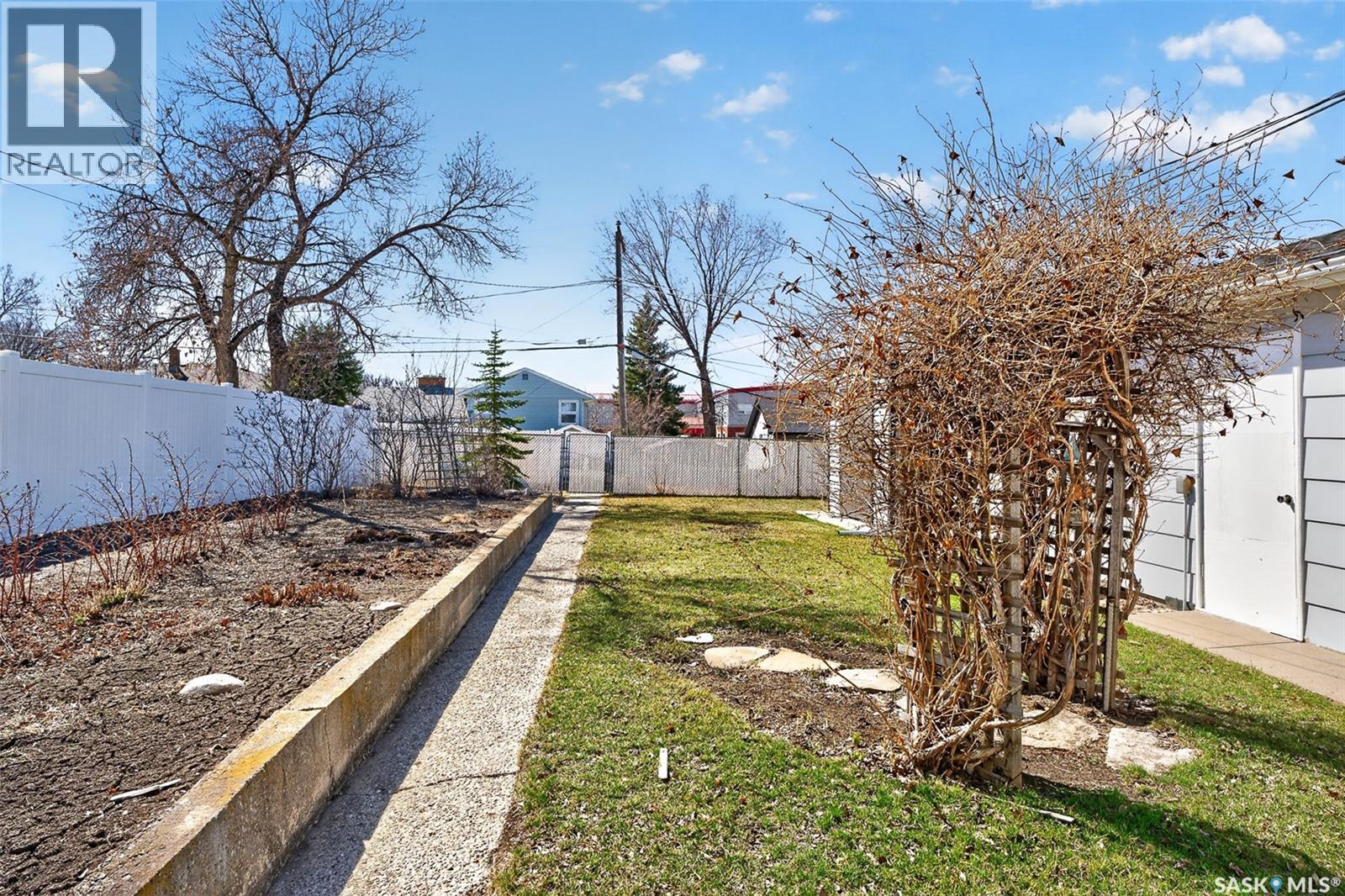 1320 Grafton Avenue, Moose Jaw, Saskatchewan  S6H 3S8 - Photo 70 - SK033830