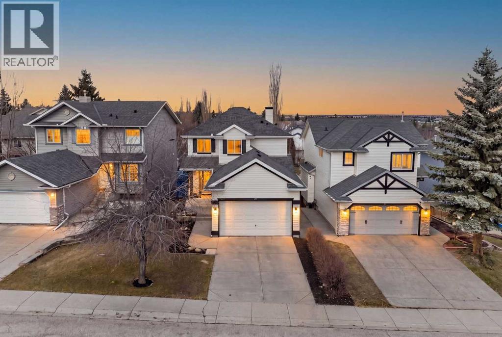 10 Somerglen Crescent Sw, Calgary, Alberta  T2Y 3L6 - Photo 2 - A2302628