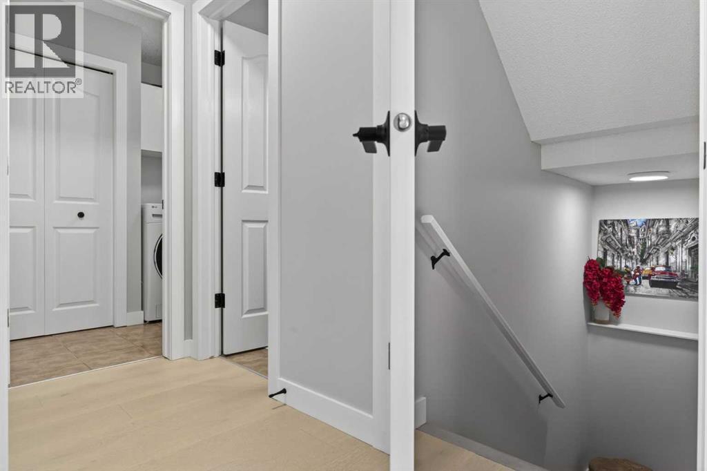 10 Somerglen Crescent Sw, Calgary, Alberta  T2Y 3L6 - Photo 30 - A2302628