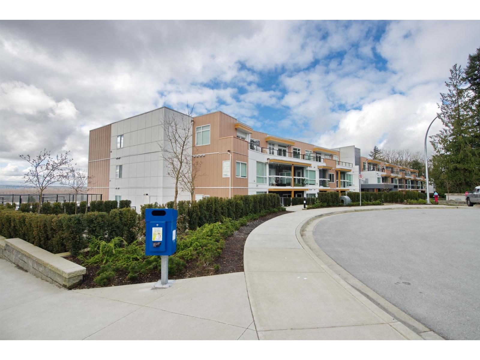 A107 31900 Raven Avenue, Mission, British Columbia  V2V 1B8 - Photo 5 - R3103414