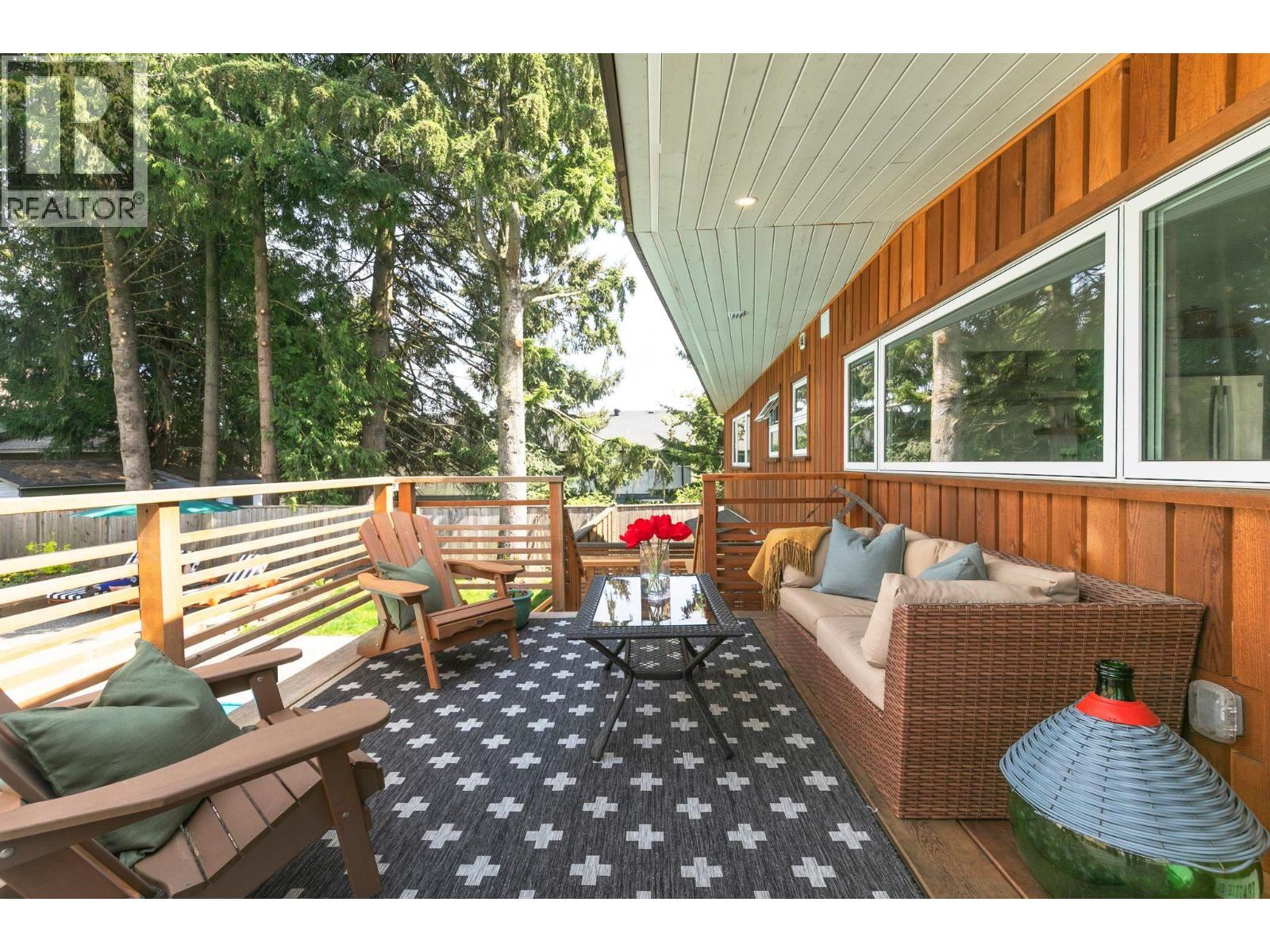 308 Mount Royal Drive, Port Moody, British Columbia  V3H 1R1 - Photo 11 - R3115122