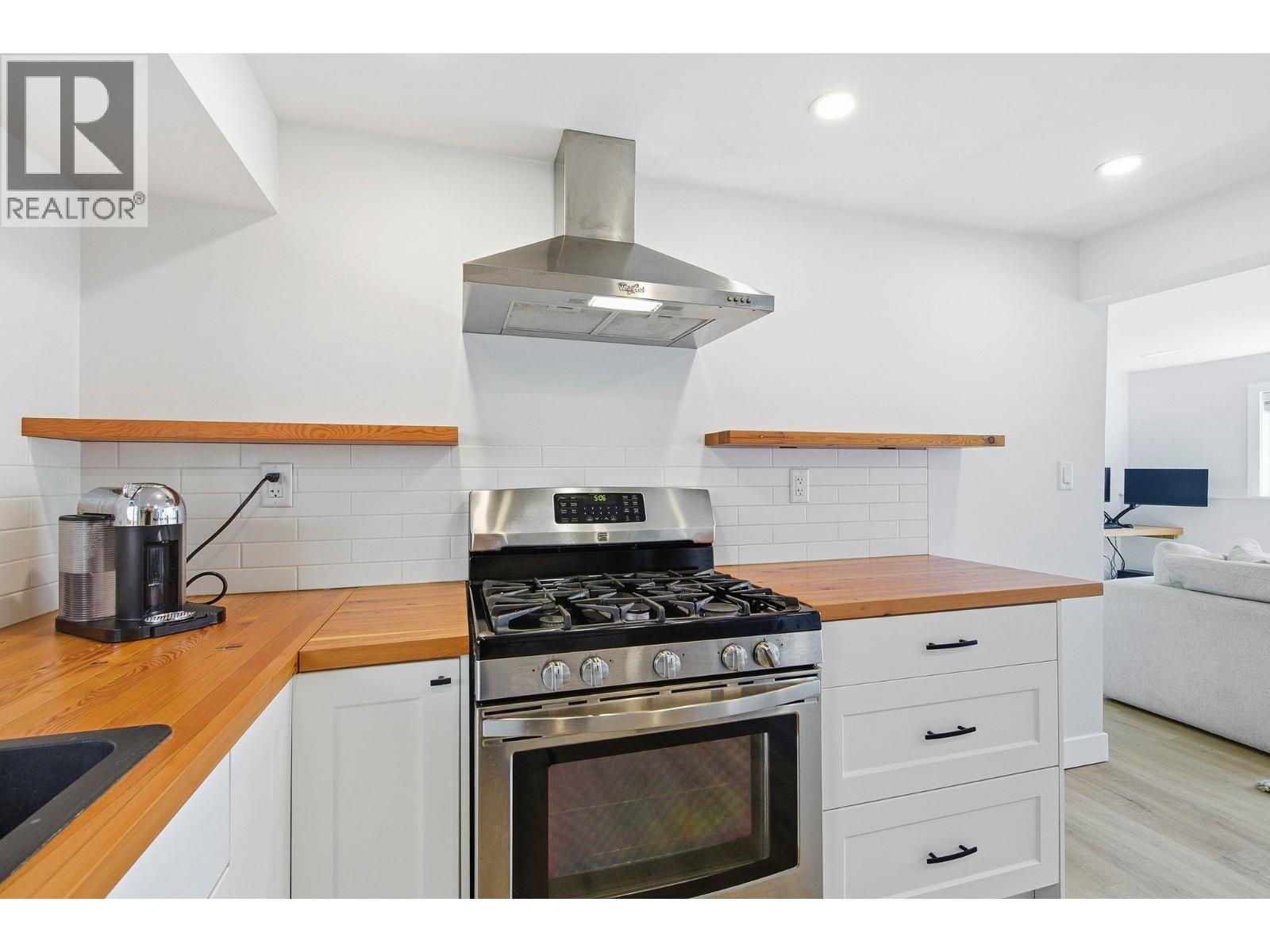 308 Mount Royal Drive, Port Moody, British Columbia  V3H 1R1 - Photo 27 - R3115122