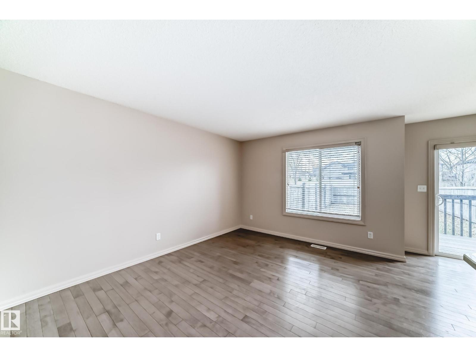 1285 Cunningham Dr SW, Edmonton, Alberta  T6W 0R7 - Photo 4 - E4473850