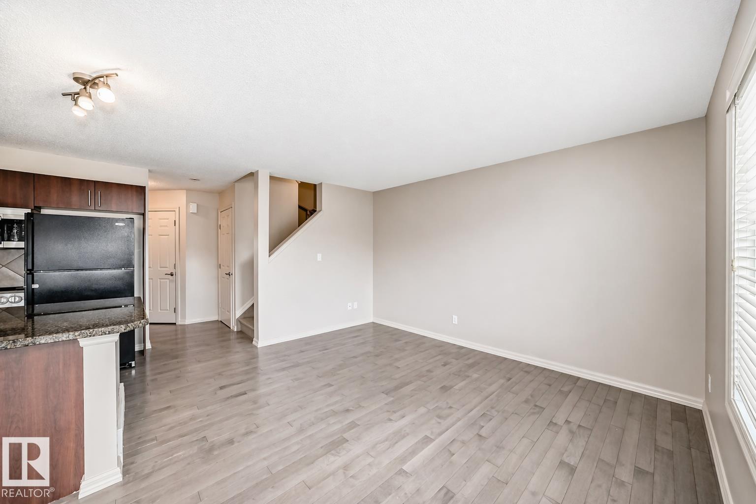 1285 Cunningham Dr SW, Edmonton, Alberta  T6W 0R7 - Photo 5 - E4473850