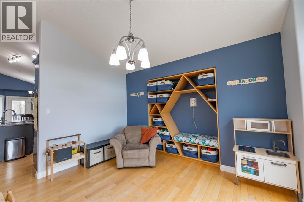 165 Muldoon Crescent, Hinton, Alberta  T7V 0A1 - Photo 12 - A2304454