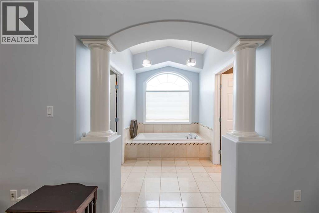 165 Muldoon Crescent, Hinton, Alberta  T7V 0A1 - Photo 17 - A2304454