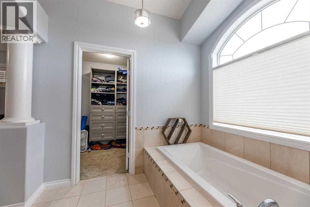 165 Muldoon Crescent, Hinton, Alberta  T7V 0A1 - Photo 19 - A2304454