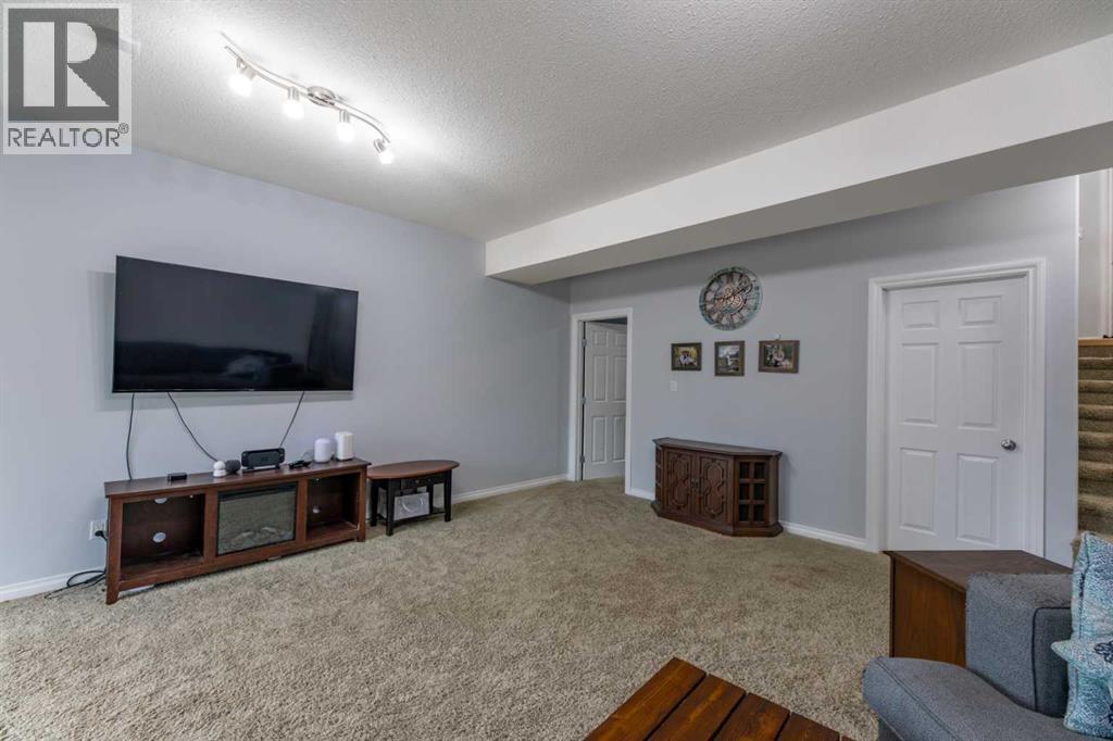 165 Muldoon Crescent, Hinton, Alberta  T7V 0A1 - Photo 27 - A2304454