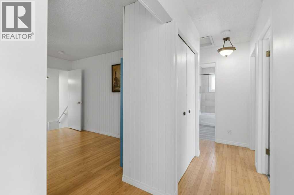 536 Woodhill Place Sw, Calgary, Alberta  T2W 3L5 - Photo 21 - A2299102