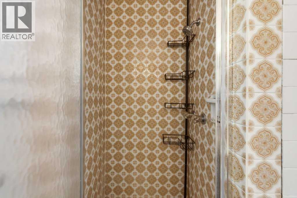 536 Woodhill Place Sw, Calgary, Alberta  T2W 3L5 - Photo 28 - A2299102