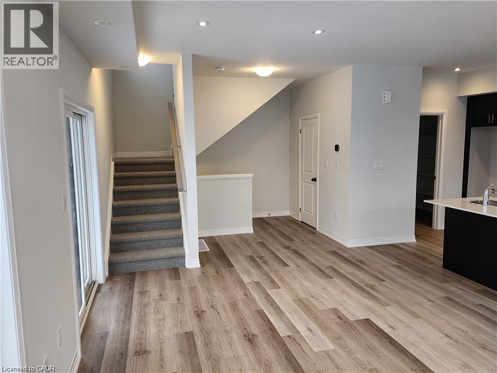 155 Equestrian Way Unit# 121, Cambridge, Ontario  N3E 0E8 - Photo 5 - 40812493