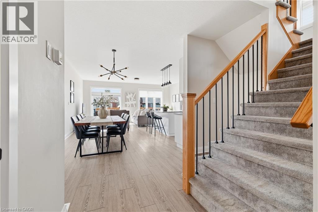 38 Sportsman Hill Street, Kitchener, Ontario  N2H 5T3 - Photo 4 - 40822167