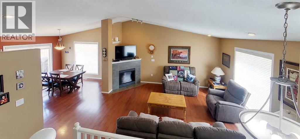 4104 18 Avenue, Edson, Alberta  T7E 0A5 - Photo 2 - A2303265