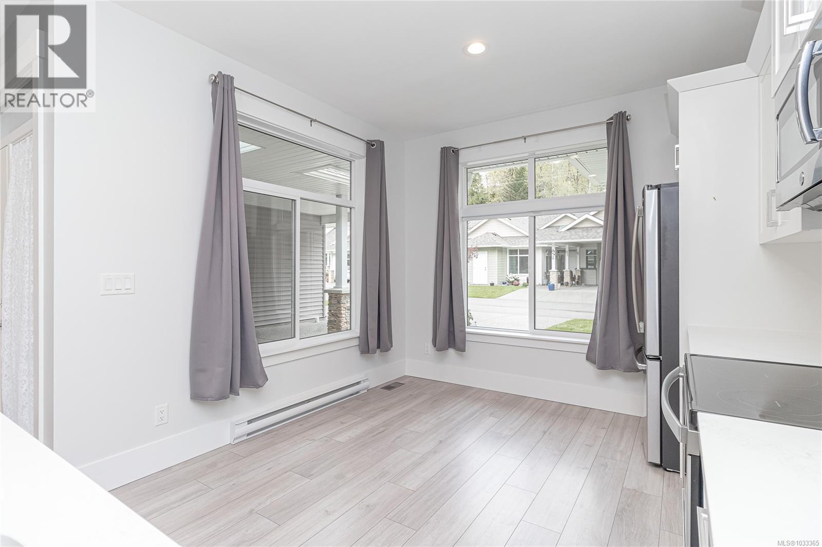 33 300 Grosskleg Way, Lake Cowichan, British Columbia  V0R 2G1 - Photo 18 - 1033365