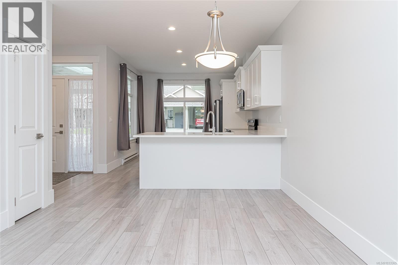 33 300 Grosskleg Way, Lake Cowichan, British Columbia  V0R 2G1 - Photo 9 - 1033365